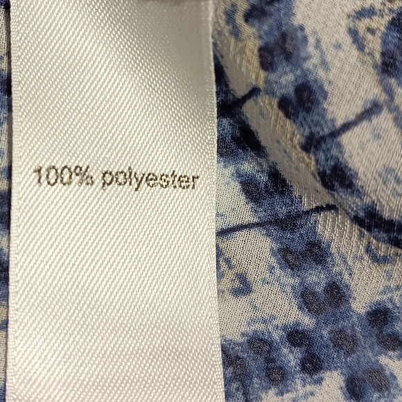 Maurice's EUC Women's Blouse, Size Small, Sheer Navy & White Diamond Pattern - Picture 6 of 8